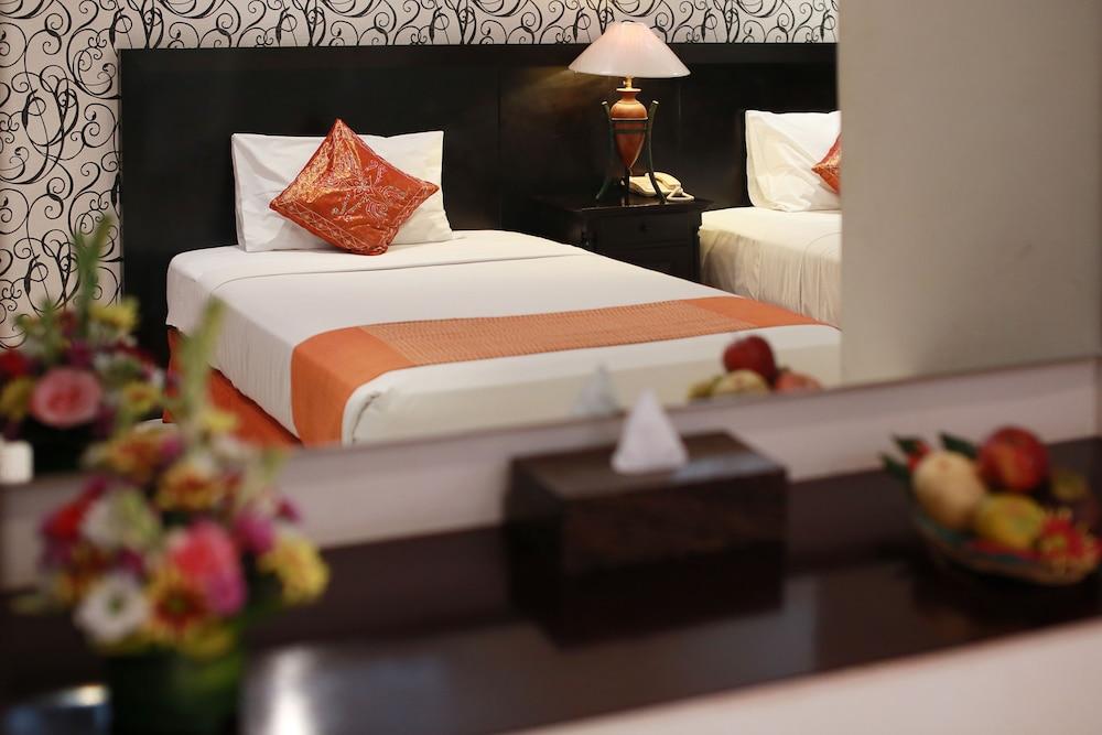 The Batu Belig Hotel & Spa Seminyak  Ngoại thất bức ảnh