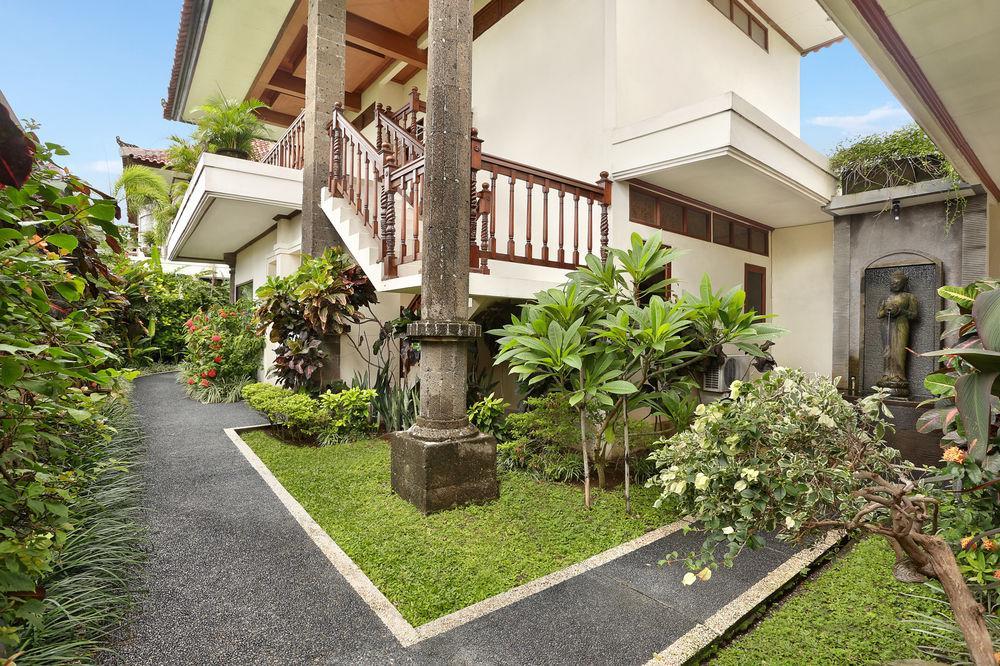 The Batu Belig Hotel & Spa Seminyak  Ngoại thất bức ảnh